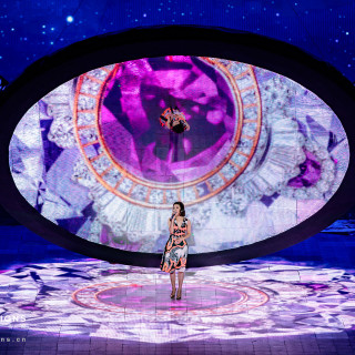 ShowTex GiantMirror for Chinese Valentines Day TV show