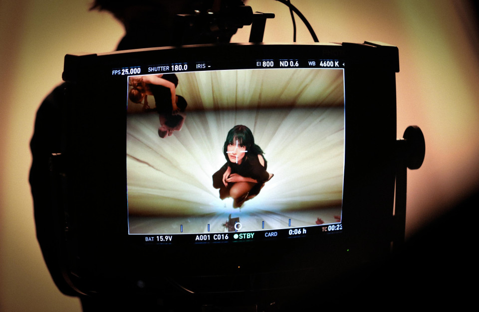 Backlit backdrop to dress up the Hiroshima videoclip